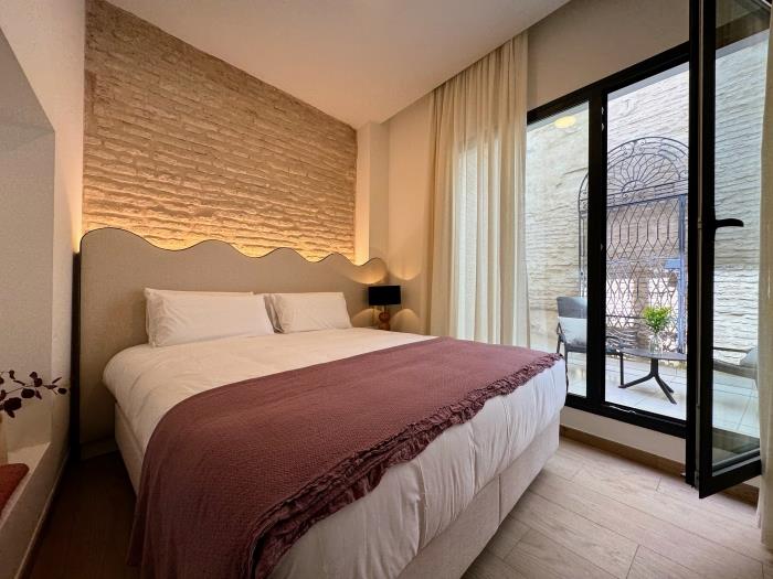 Redes Royale Apartments ·BAJO· by Misterhost - Imagen 1