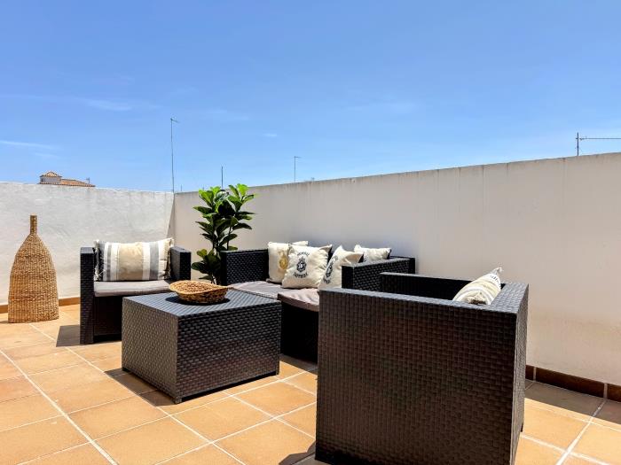 Misterhost Sanlucar Barrio Alto Bodegas - Imagen 1
